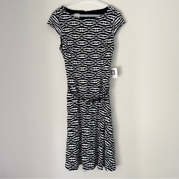 Anne Klein Womens Dress Size 6 Knit A-Line Cap Sleeve Animal Print Black White - Picture 1 of 12